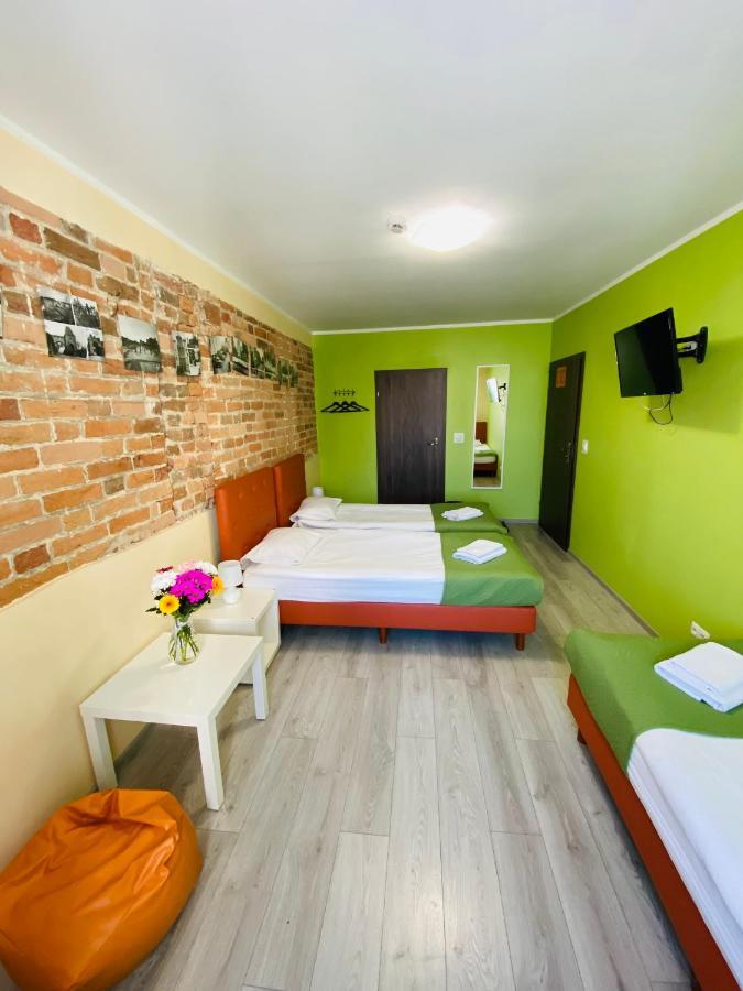 Hostel Freedom ทอรูน ภายนอก รูปภาพ