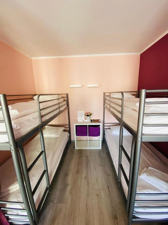 Hostel Freedom ทอรูน ภายนอก รูปภาพ